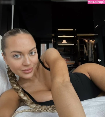 Erna Husko [ erna-husko ] - Rise and shine. Have a booty-ful day.