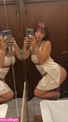 vanessina05 - Is it Titty Tuesday? 💋💗💌