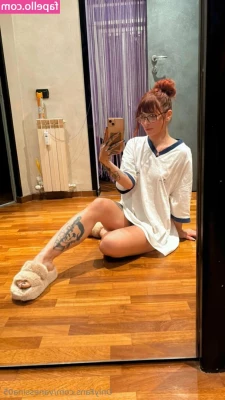 vanessina05 - Guys  do I stay dark or go back to blonde