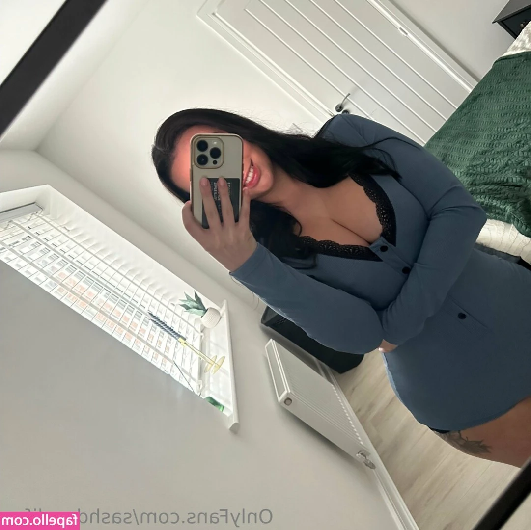 sashdoeslifee - Having trouble uploading anything to here or messages, all customs