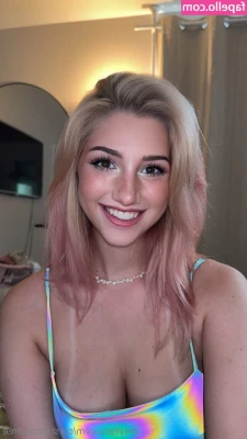 crystalrose.free [ crystalrose-free ] - I like bubbles and I love cock, what can I say?💁🏼‍♀️😝