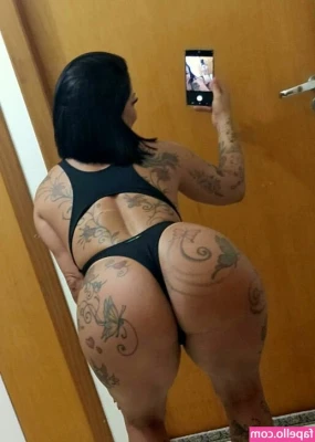Linda Morena [ linda-morena ] - 🎥 You might want to check your DM’s.🎥  🍆Mommy luvs morning