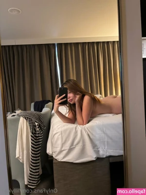 lillykait - Do you want me to take it all off? 😜