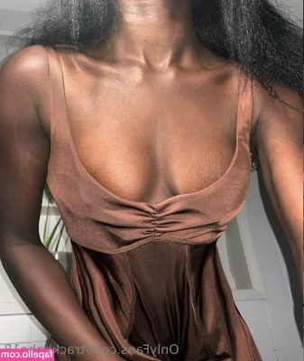 trackbabe18 - I keep forgetting to share this shower series in it s entirety by C