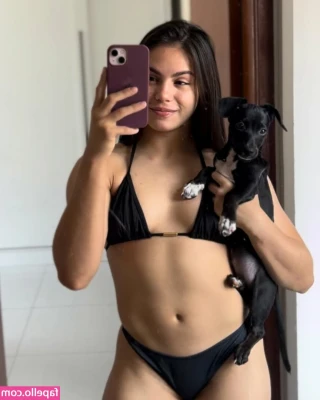Maria Sinistrinha Belanson [ maria-sinistrinha-belanson ] - Am I supposed to sign for your package?