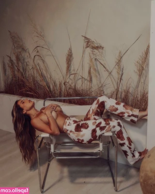 Brielle Biermann [ brielle-biermann ] - Mirror nakedness 😊👋🏻