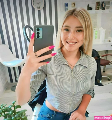 ioanna_si [ ioanna-si ] - This is what I looked like after I got dicked down hehe   make sure