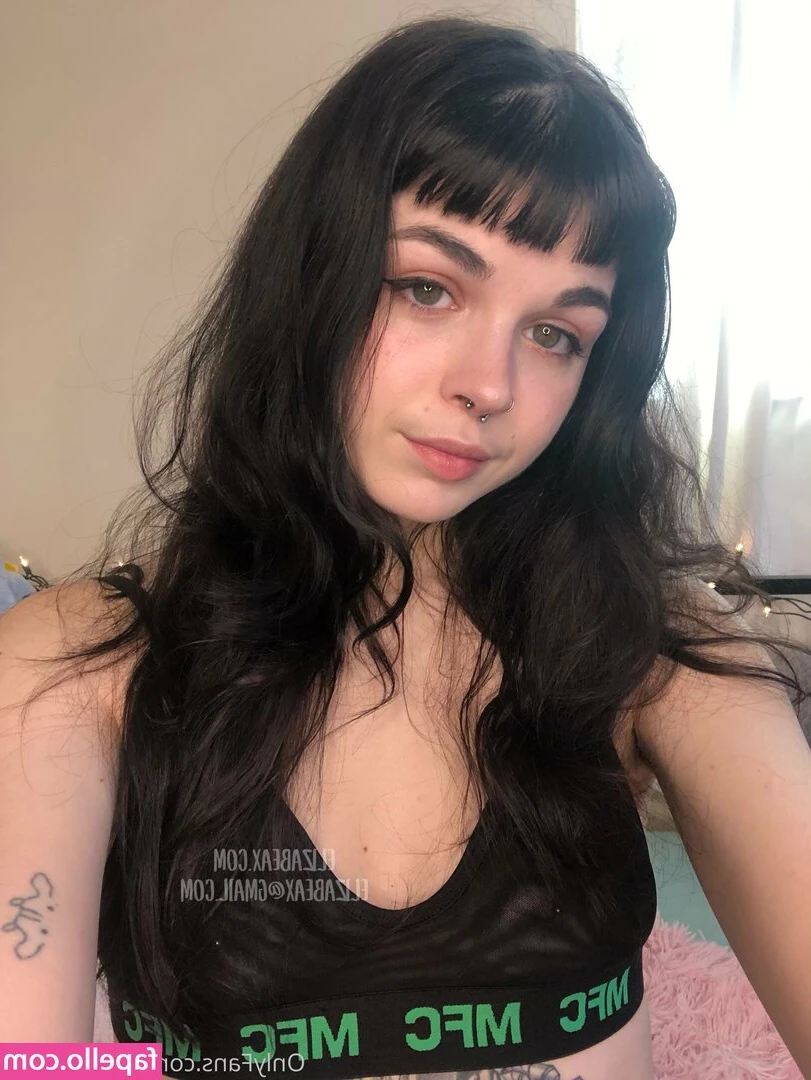 elizabeafree - Thank you for the fun live show! And the multiple orgasms ☺🥰 it