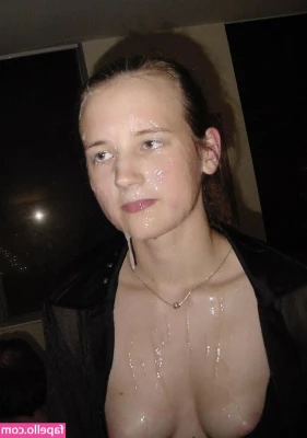 British 00's Porn [ british-00-s-porn ] - Hmmm.... love that pale skin ✨