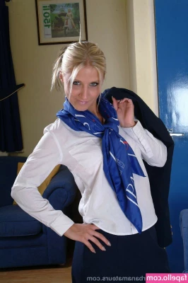 British 00's Porn [ british-00-s-porn ] - Give me head or fuck my ass. You choose🥰