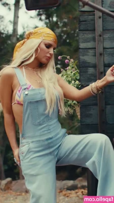 Jessica Simpson [ jessica-simpson ] - Could you imagine a more perfect date?