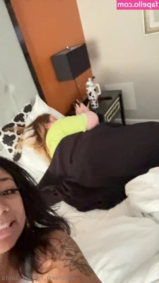 grippieredd - Who's stuck inside being quarantine it needs a little titty on