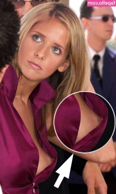 Sarah Michelle Gellar [ sarah-michelle-gellar ] - May I have a seat in your lap
