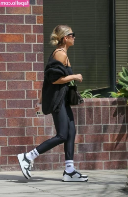 Sarah Michelle Gellar [ sarah-michelle-gellar ] - I can’t believe I forgot about these pics