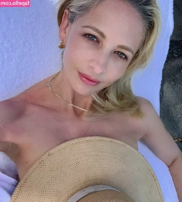 Sarah Michelle Gellar [ sarah-michelle-gellar ] - i know she pretty huh