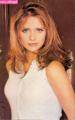 Sarah Michelle Gellar [ sarah-michelle-gellar ] - I'm a SHOW-OFF in bed.💥💋 Better come prepared.🙀💥💦🚨