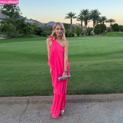 Sarah Michelle Gellar [ sarah-michelle-gellar ] - My boobs are waiting to be touched…