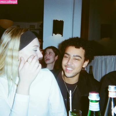 Sophie Turner [ sophie-turner-1 ] - Let s make a mess