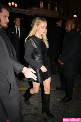 Sophie Turner [ sophie-turner-1 ] - sent out a nice little video to you guys