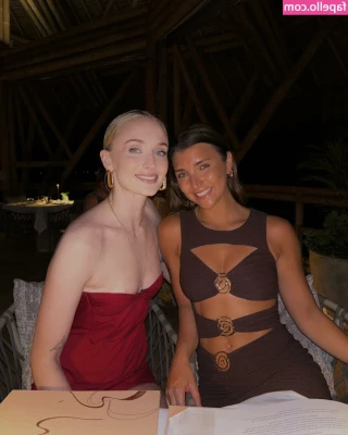 Sophie Turner [ sophie-turner-1 ] - Oh yeah fuck me even harder and deeper x