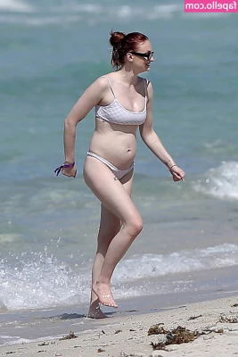 Sophie Turner [ sophie-turner-1 ] - Cum fuck me in the DMs baby 😈