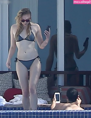 Sophie Turner [ sophie-turner-1 ] - Join  pearlpeony
