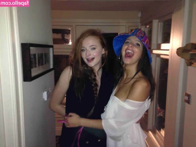 Sophie Turner [ sophie-turner-1 ] - A last year video but It s my favorite time of the year again   