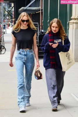 Sophie Turner [ sophie-turner-1 ] - I love these patterns