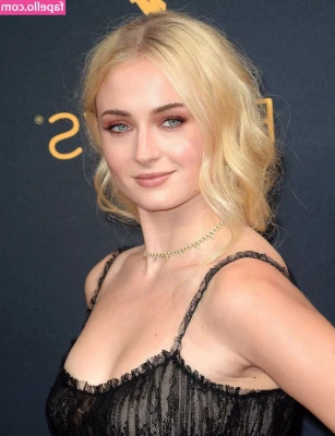 Sophie Turner [ sophie-turner-1 ] - Goodmorning KINGS