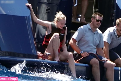 Sophie Turner [ sophie-turner-1 ] - Soy una Puerca 👅
