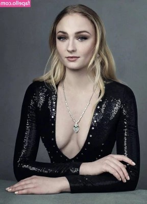 Sophie Turner [ sophie-turner-1 ] - Before I stared shoving all the things inside of my greedy little