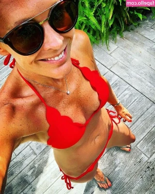 Jenni Falconer [ jenni-falconer ] - Nyaah, I will visit you in your dreams and make them special...>_