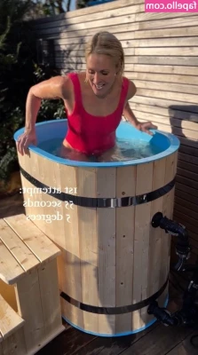 Jenni Falconer [ jenni-falconer ] - Happy Solstice!! It’s officially Summer here in the Northern