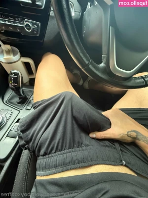 yourboykodfree - Car footjob - double cum! It was sooo hot outside, and when you feel