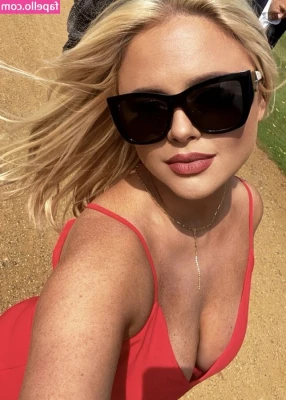 Emily Atack [ emily-atack ] - Having fun with my thick dildo 😈