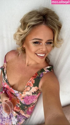 Emily Atack [ emily-atack ] - in dire need of some booty rubs