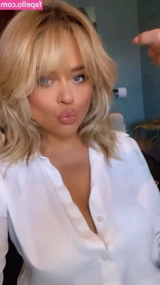 Emily Atack [ emily-atack ] - 18 year old freya was so shy about showing their face 🙃