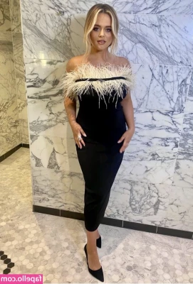 Emily Atack [ emily-atack ] - Tell me what you would do with this booty babe