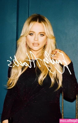 Emily Atack [ emily-atack ] - NEW VIDEO SENT OUT FOR PPV (If you just joined DM me for vid) Upskirt