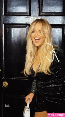 Emily Atack [ emily-atack ] - Hey guys new video of me using a dildo in multiple positions plus a