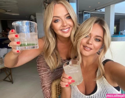 Emily Atack [ emily-atack ] - What flower do you associate me with?🌸