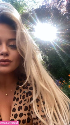 Emily Atack [ emily-atack ] - Damn baby making me squirt that good