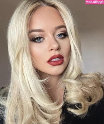 Emily Atack [ emily-atack ] - Hey, @transnikkinova is the most beautiful and sexy T-girl here 🤤