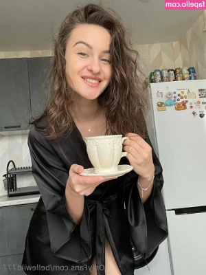 bellewild777 - Don't keep me waiting......... Tip for your Goddesses Attention.
