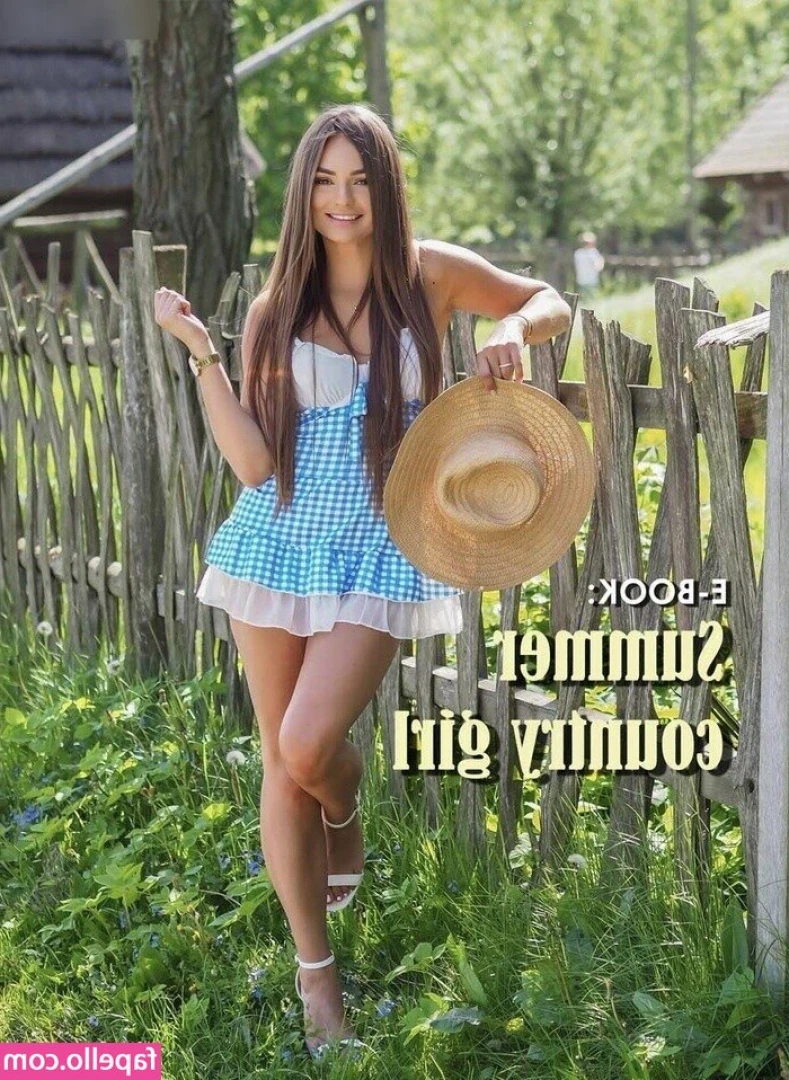Sylwia - The sheer material and the slow twerk is just unacceptably sexy IMO.