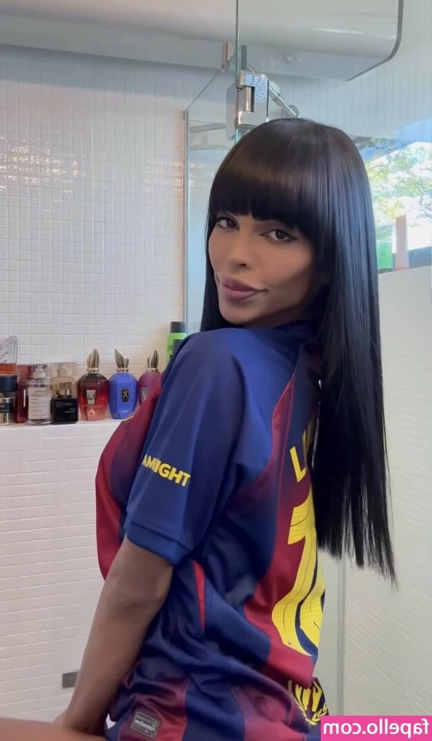Jessi Escobar [ jessi-escobar ] - why don't u come and taste me?