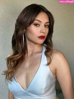Nicole Maines [ nicole-maines ] - Sooo sexy Cinderella happened today! The striptease video will be