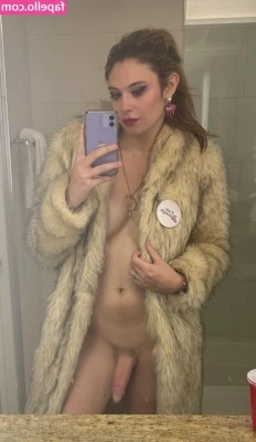 Nicole Maines [ nicole-maines ] - Happy New Year  Cheers to making 2022 a kinky and badass year