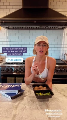 Julianne Hough [ julianne-hough ] - Fresh out the shower 🧼