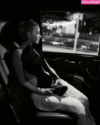 Julianne Hough [ julianne-hough ] - New Reddit audio is now up!  [F4M] "You slayed the dragon? Great, now
